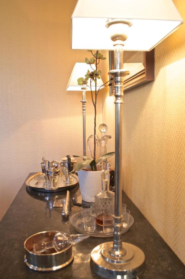 Villa Orangère Chambre et table d'hôtes Bonneuil-Matours Esterno foto
