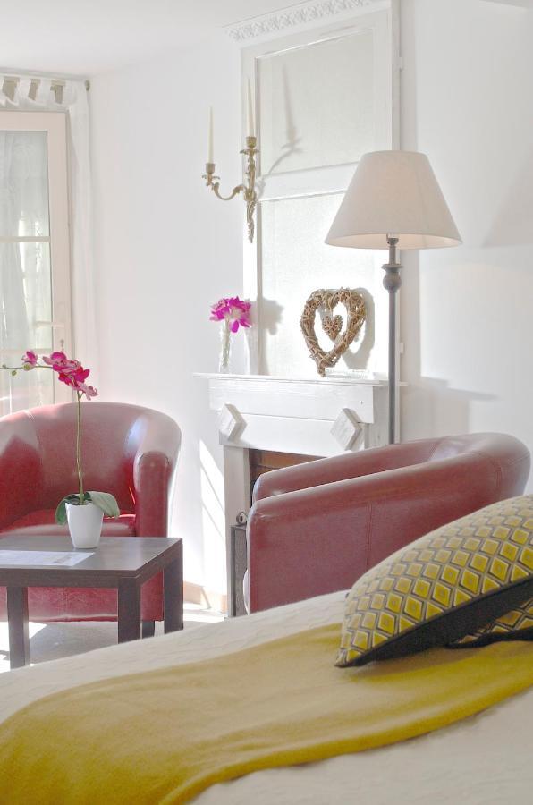 Villa Orangère Chambre et table d'hôtes Bonneuil-Matours Esterno foto